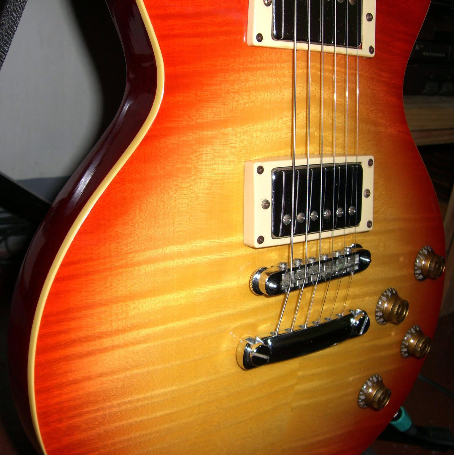 lespaul.jpg